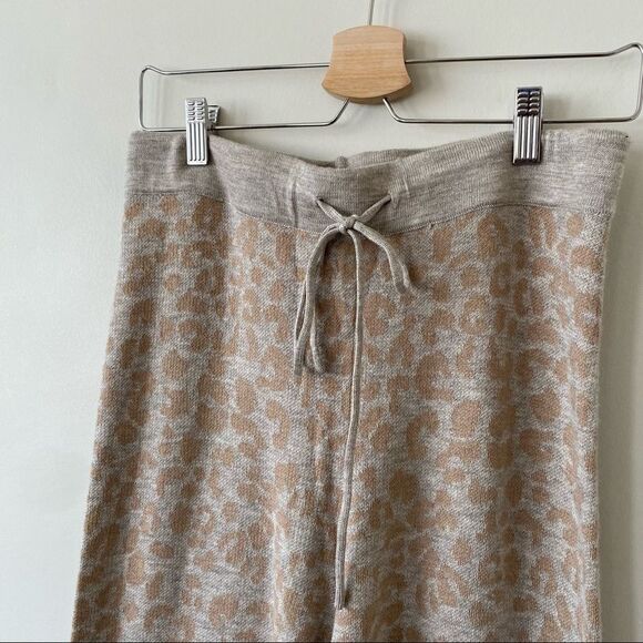 ANTHROPOLOGIE-IRIS Jogger Fawn (Medium) - Picture 8 of 11